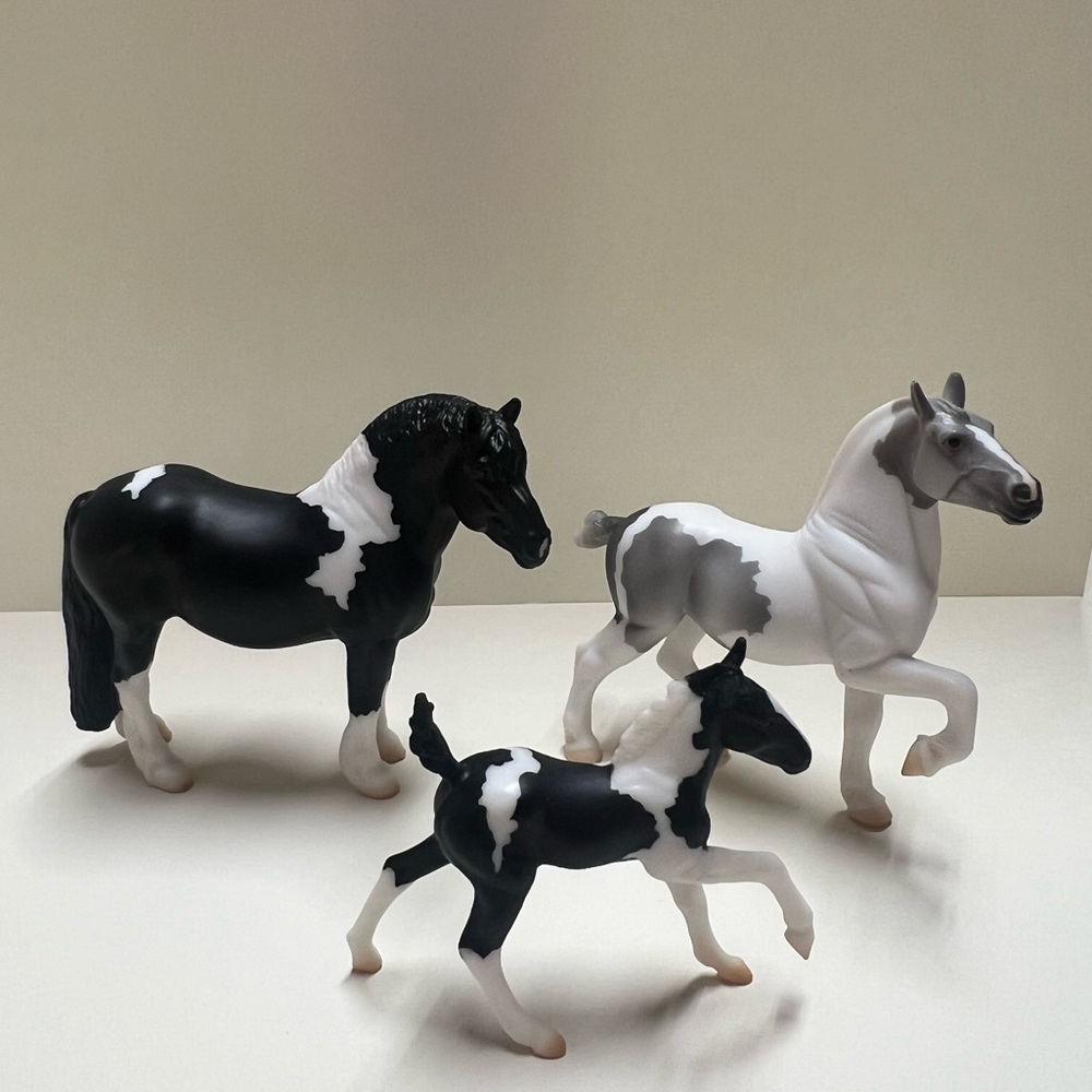 TSC 2024 Special Run Peaceful Gardens Family Breyer Horse Stablemates Set